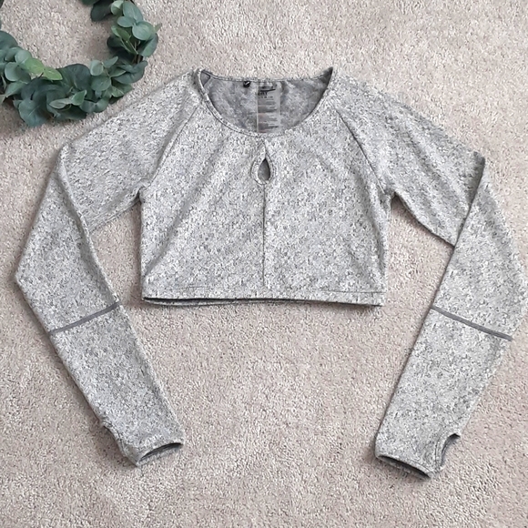 Gymshark Tops - Gymshark Fleur Texture Long Sleeve Crop Top size M